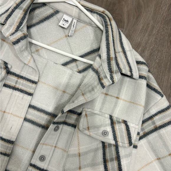 Vest - Picture 1 of 2